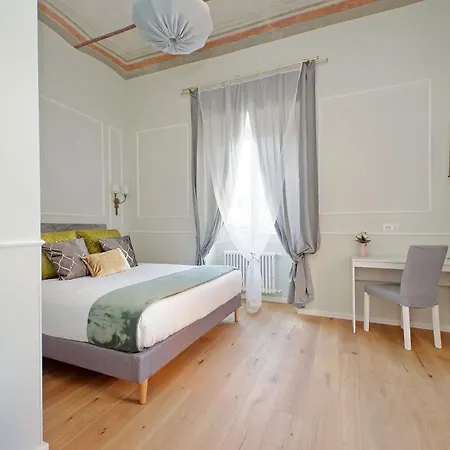 Apartment Cozy New Flat Near The Station!