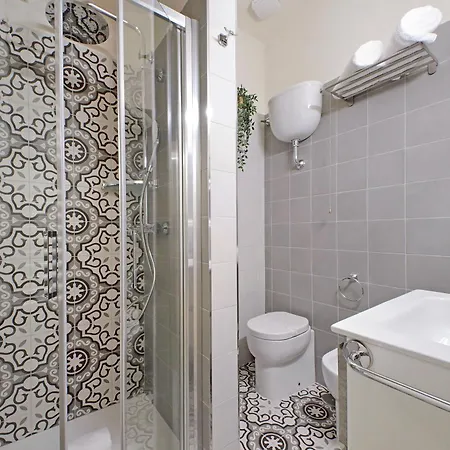 Apartment Cozy New Flat Near The Station! *