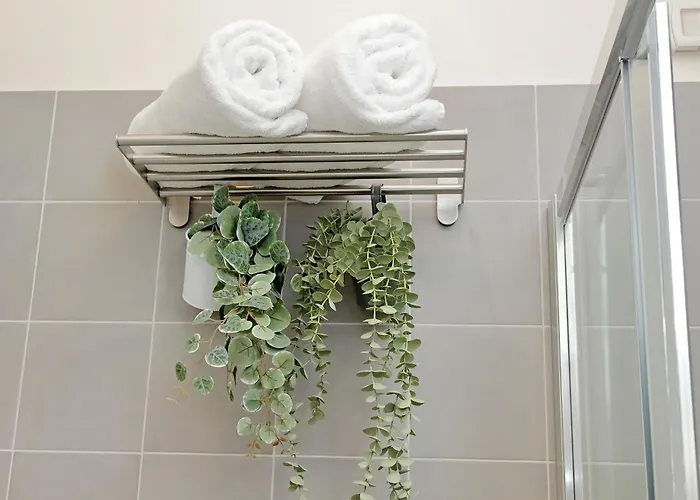 Cozy New Flat Near The Station! 로마