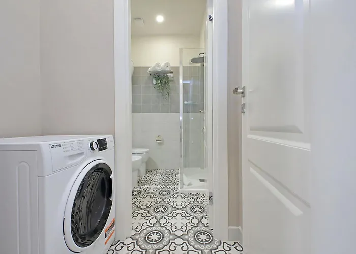 Cozy New Flat Near The Station! 아파트 로마