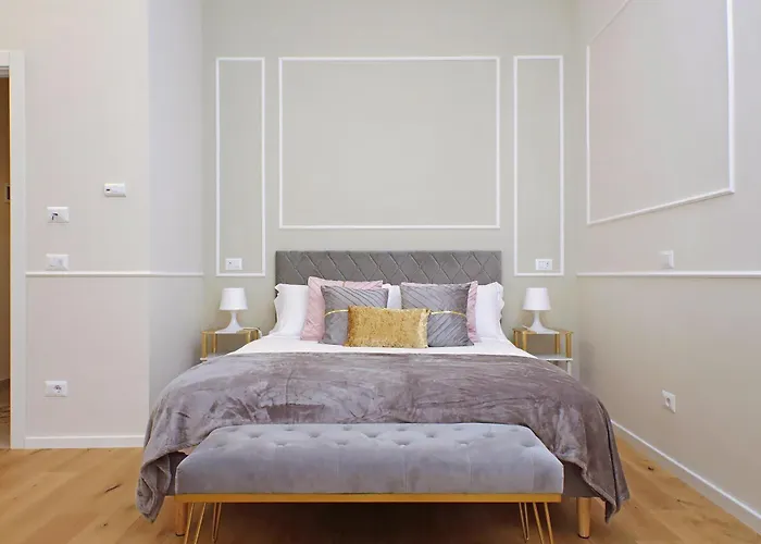 Cozy New Flat Near The Station! 아파트 *