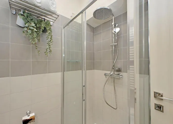 Cozy New Flat Near The Station! 아파트 *