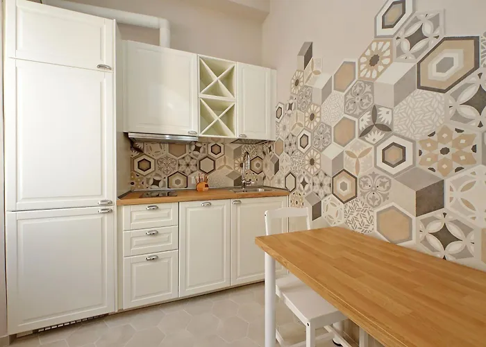 Cozy New Flat Near The Station! 아파트